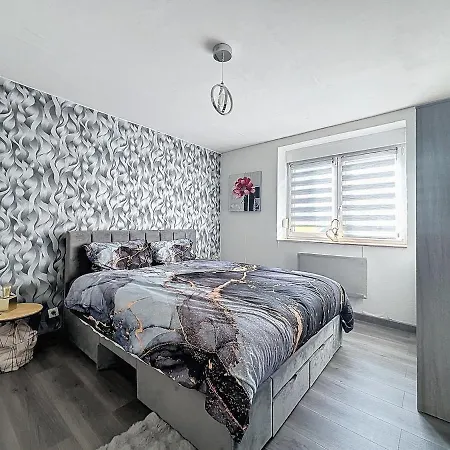 Sweet Cecile Apartment